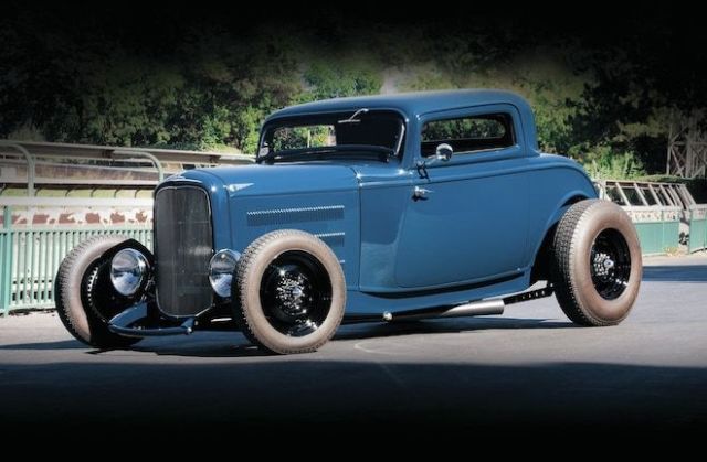 1932 Ford 3 WINDOW COUPE