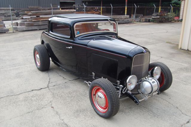 1932 Ford 3 Window Highboy Coupe