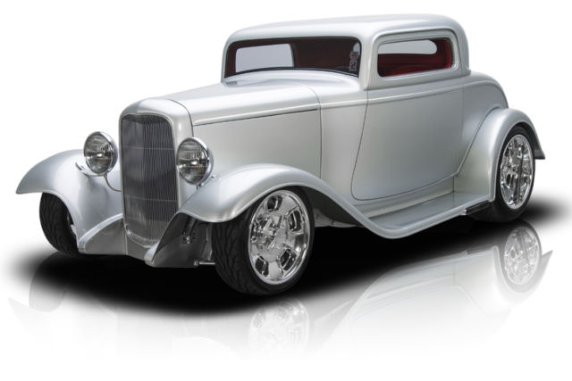 1932 Ford 3 window  Coupe
