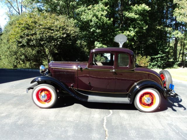 1932 Ford Other DELUXE TRIM