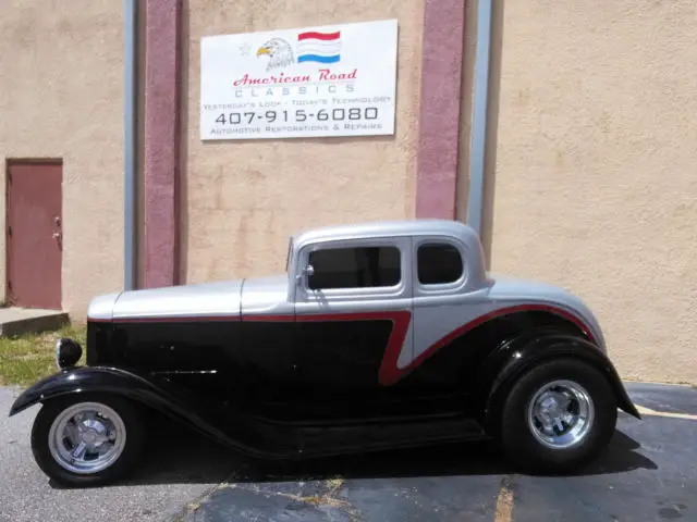 1932 Ford 5 Window Coupe