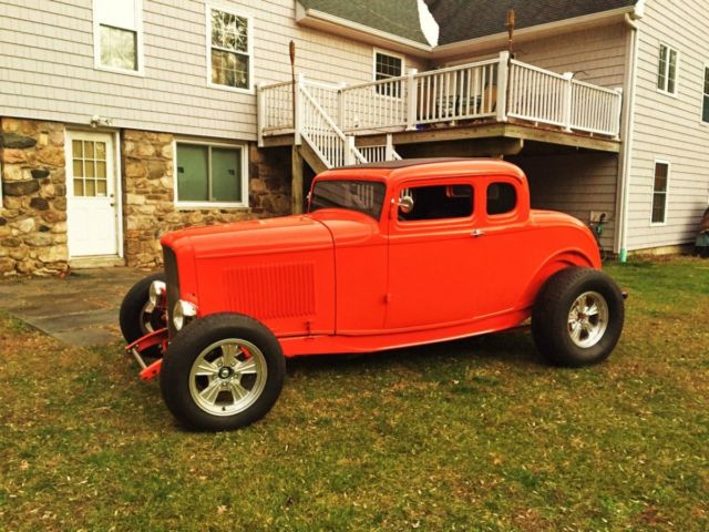 1932 Ford STEEL 5 Window Coupe