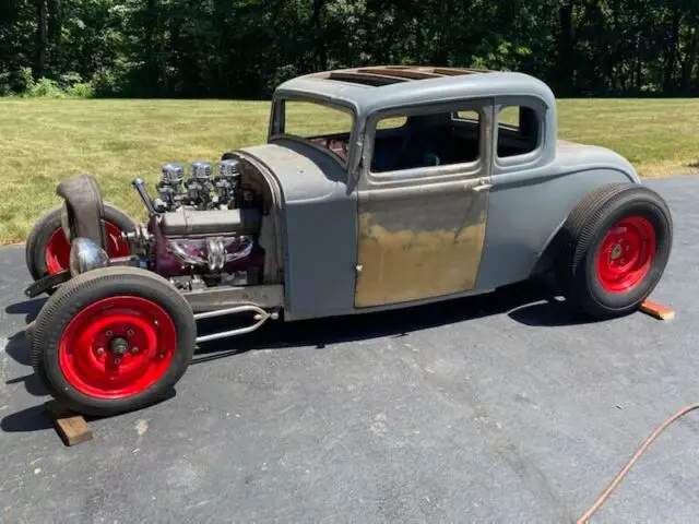 1932 Ford Coupe 5 Window