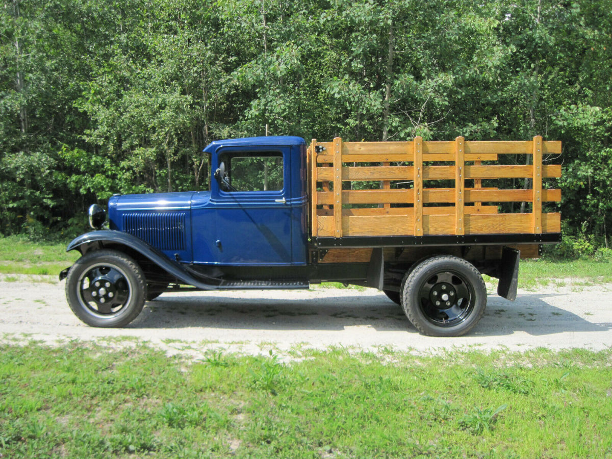 1932 Ford BB 1-1/2 Ton