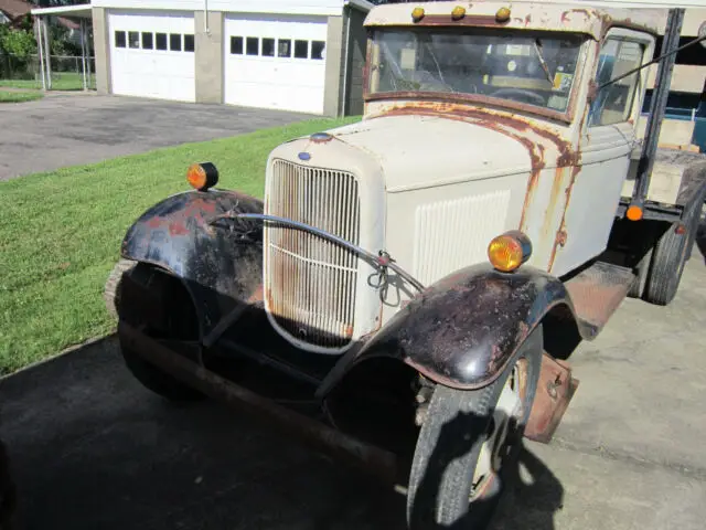 1932 Ford 1 Ton Pickup