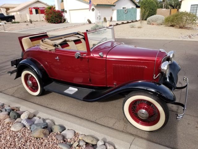 1932 Ford CABRIOLET