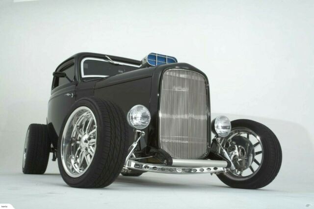 1932 Ford Coupe Leather