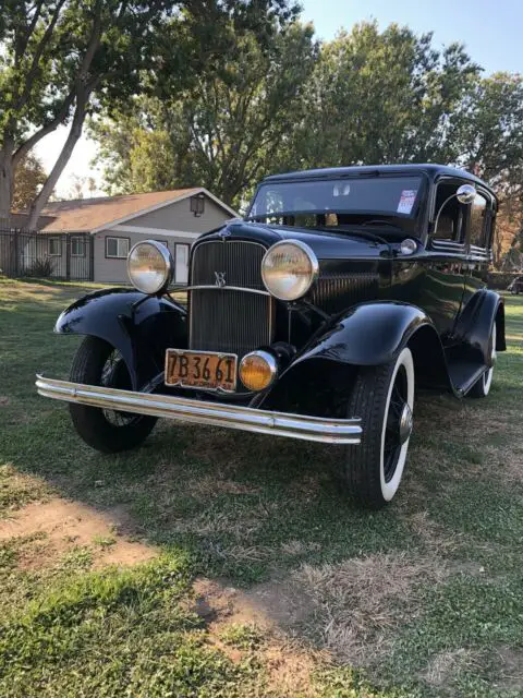 1932 Ford Deluxe