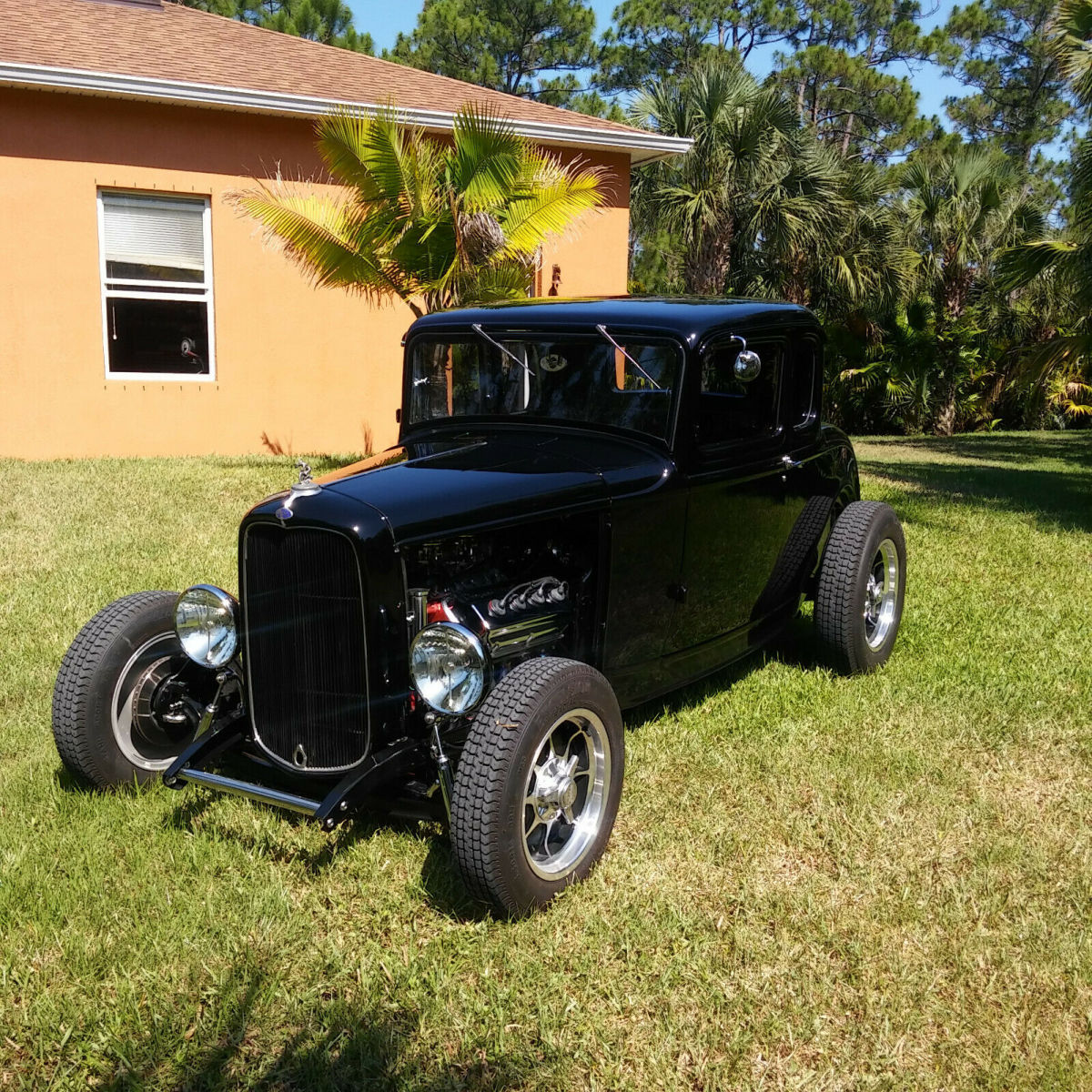 1932 Ford Deluxe