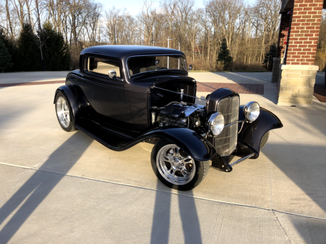1932 Ford Model 18 3-Window Deuce Coupe