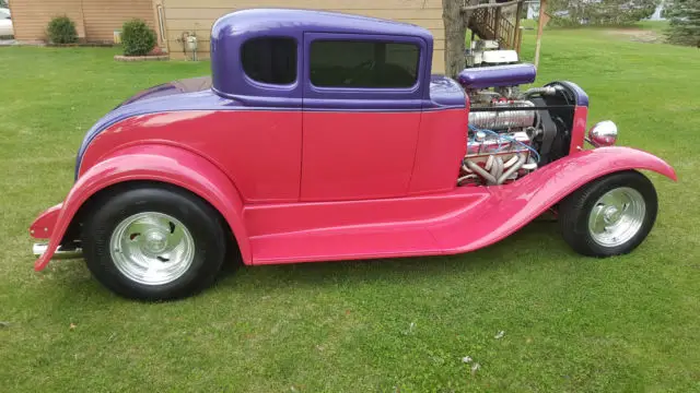 1932 Ford Model A model a 5 window coupe