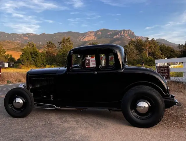 1932 Ford Model B 5 Window Coupe