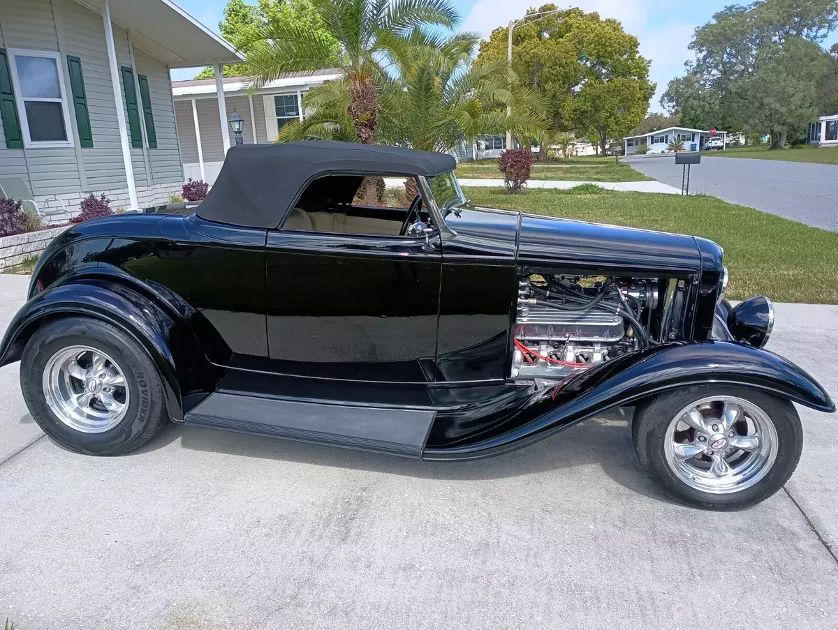 1932 Ford 18