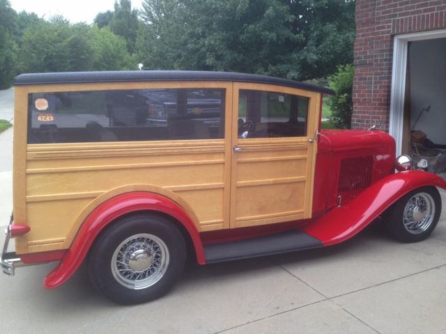 1932 Ford woody wagon