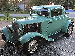 1932 Ford coupe 3 windows