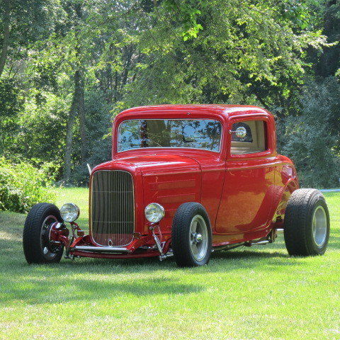 1932 Ford 3-Window Model B