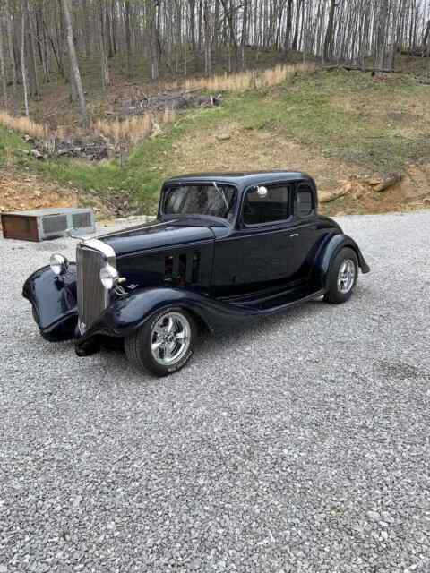 1933 Chevrolet 5 window coupe