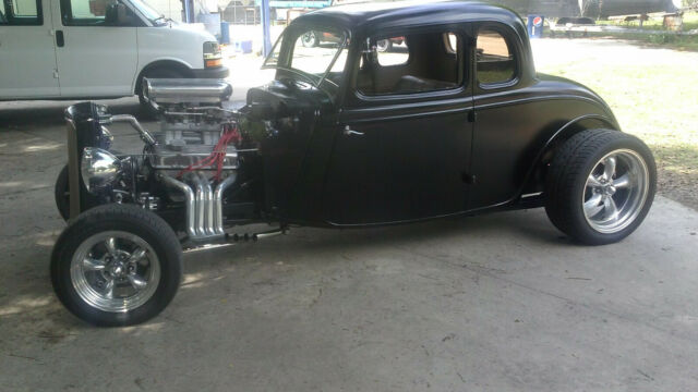 1933 Ford 5 Window Coupe