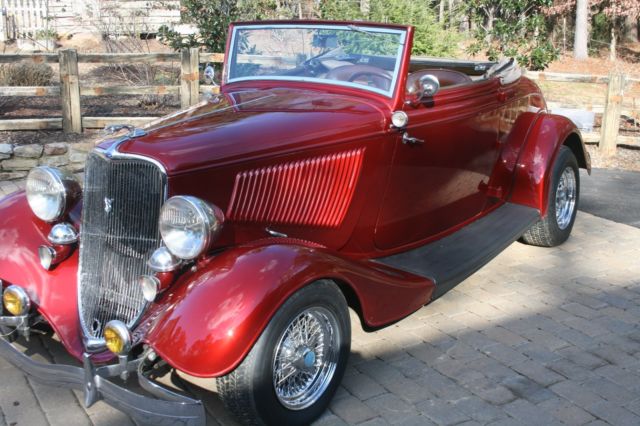 1933 Ford 1934 cabriolet