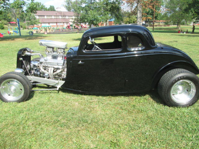 1933 Ford STREET ROD 5 WINDOW COUPE