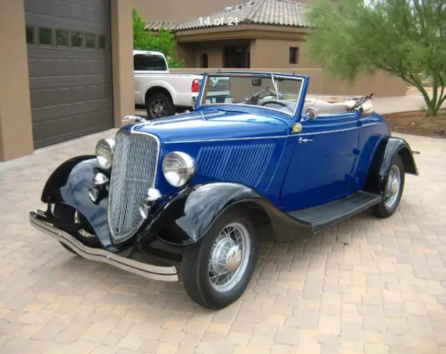 1933 Ford Model 40 Cabriolet