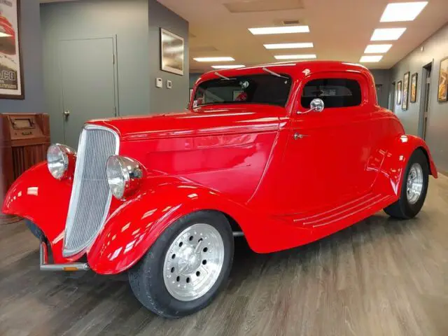 1933 Ford Model 40 --