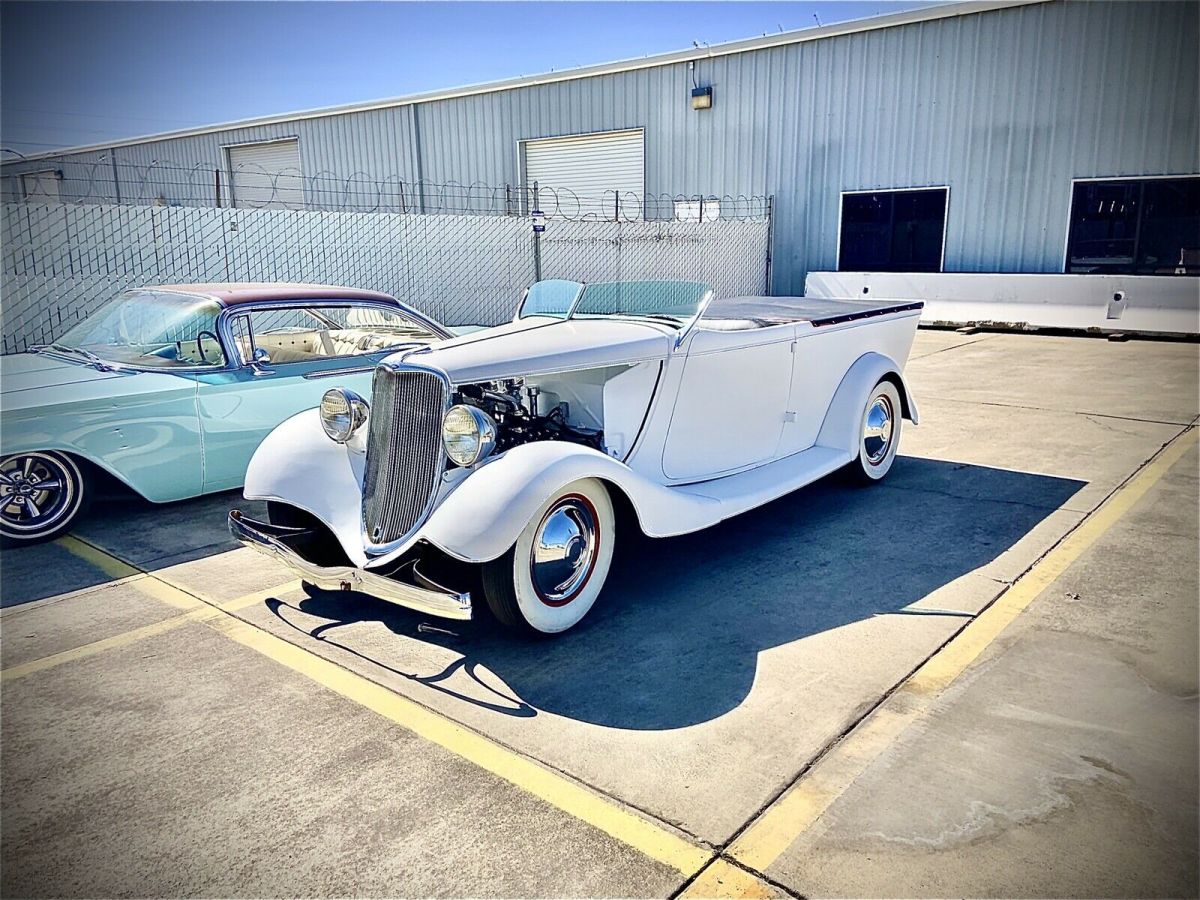 1933 Ford Roadster