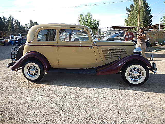 1933 Ford Deluxe Victoria Deluxe