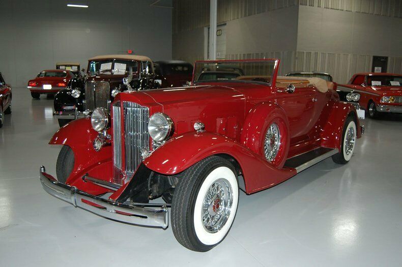 1933 Packard 12 Series Replica