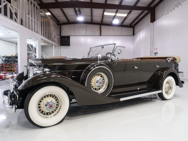 1933 Packard Model 1004 Super Eight Touring 