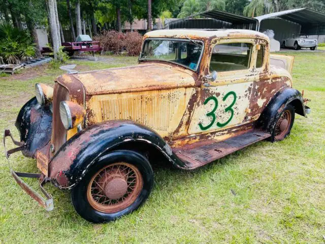 1933 Plymouth Coupe