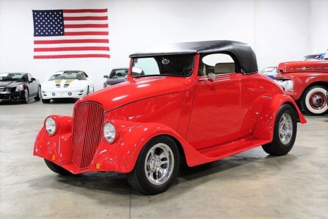 1933 Willys Cabriolet --