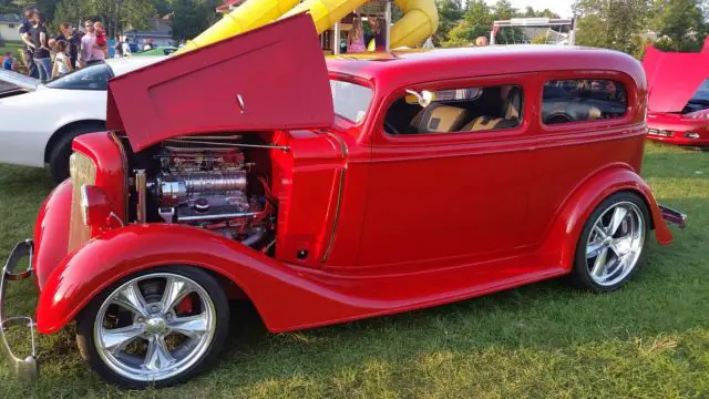 1934 Chevrolet Sedan --