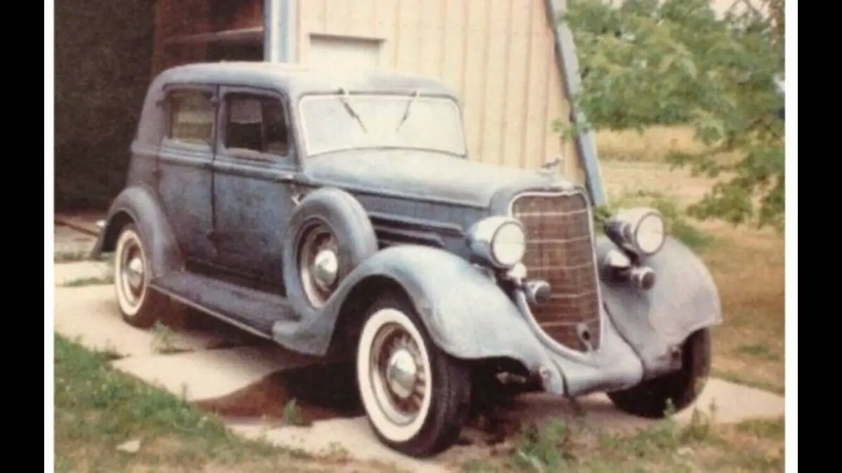 1934 Dodge Deluxe DS Brougham which was a four door 5 windows club sedan