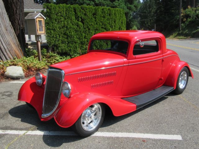 1934 Ford 3 window coupe