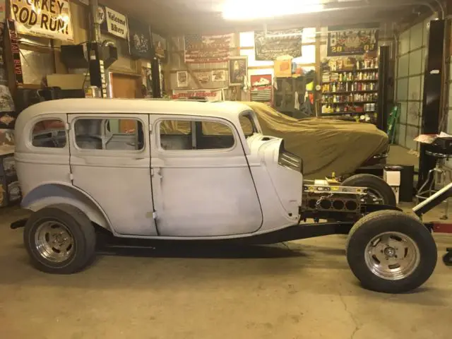 1934 Ford 4 door sedan