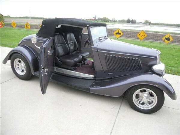 1934 Ford Cabriolet Custom