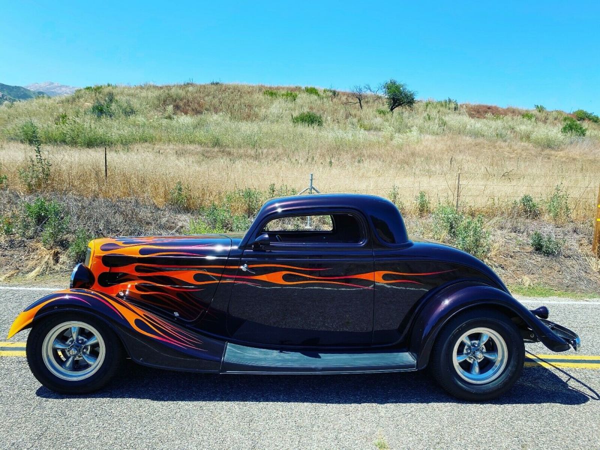 1934 Ford chop top coupe hotrod