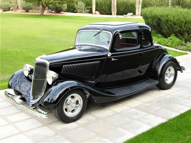 1934 Ford 5W Coupe Hot Rod