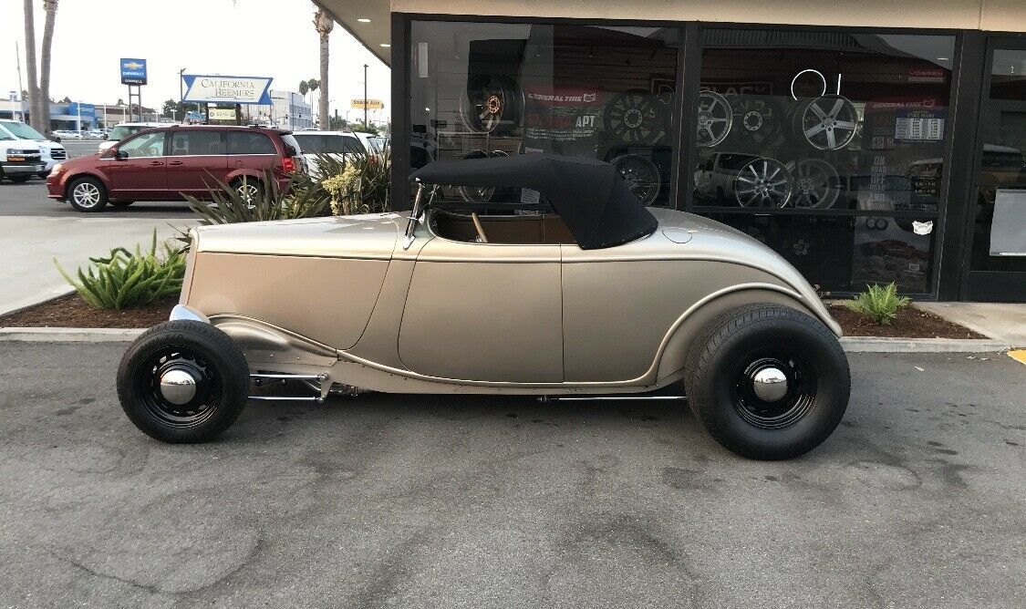1934 Ford Roadster 2dr