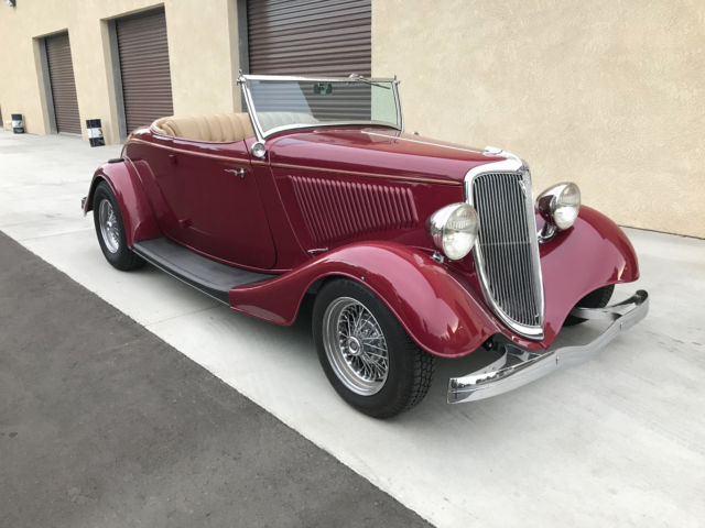 1934 Ford Roadster Deluxe