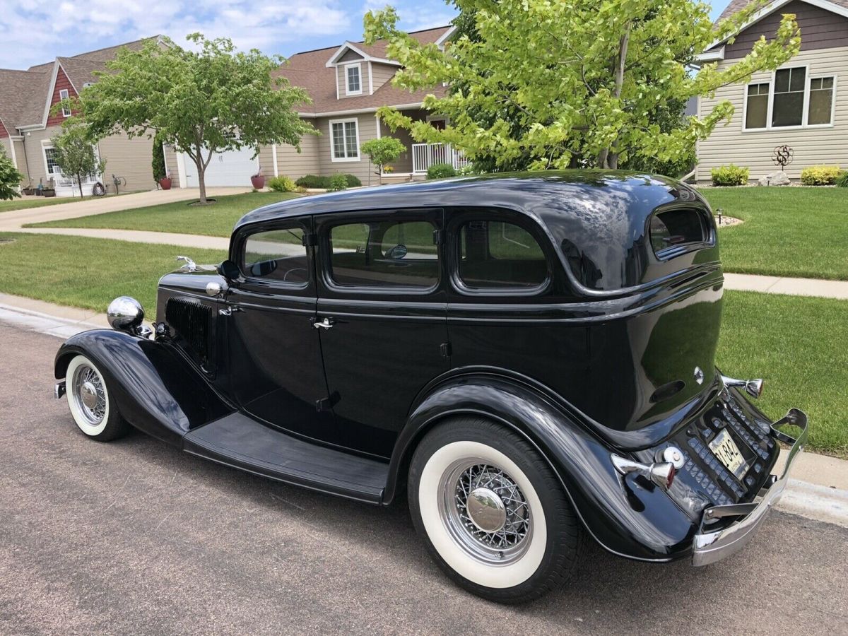 1934 Ford Sedan