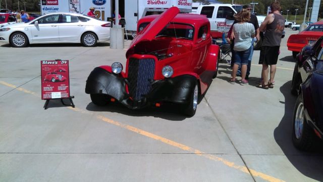 1934 Ford 3 window coupe