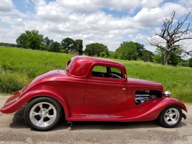 1934 Ford Three Window Coupe Hot Rod