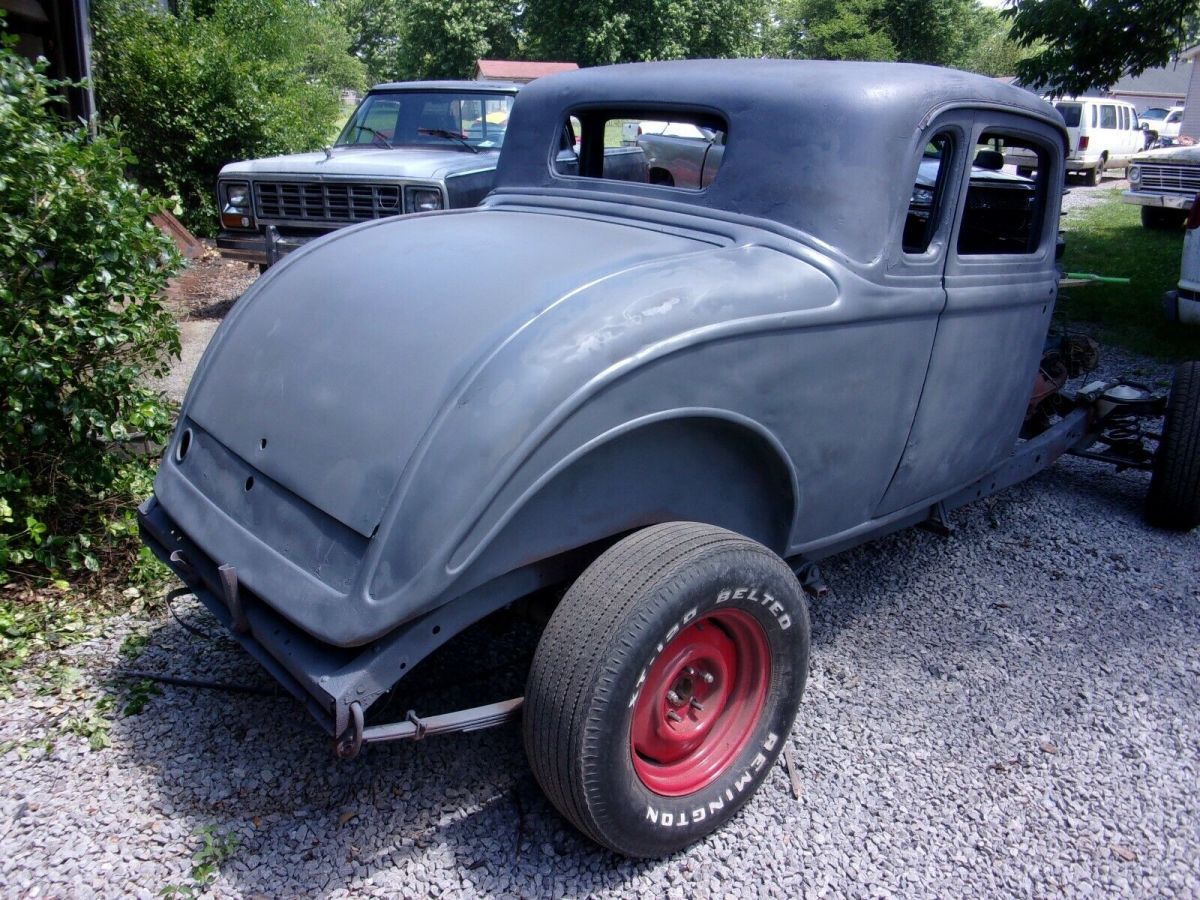 1934 Plymouth Deluxe PE Model