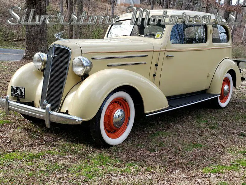 1935 Chevrolet Sedan