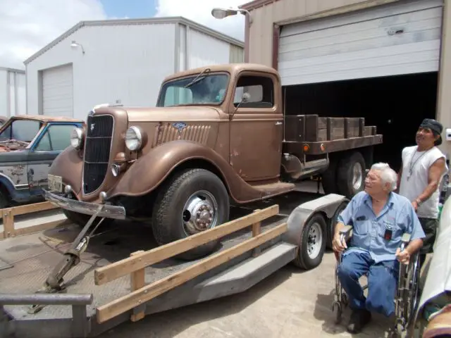 1935 Ford F-350 very little