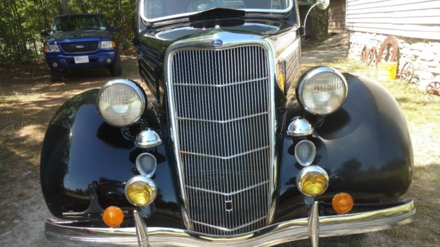 1935 Ford 48 2 door Chrome