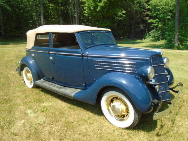 1935 Ford CONVERTIBLE SEDAN