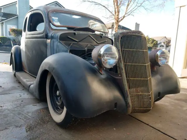 1935 Ford Model 48